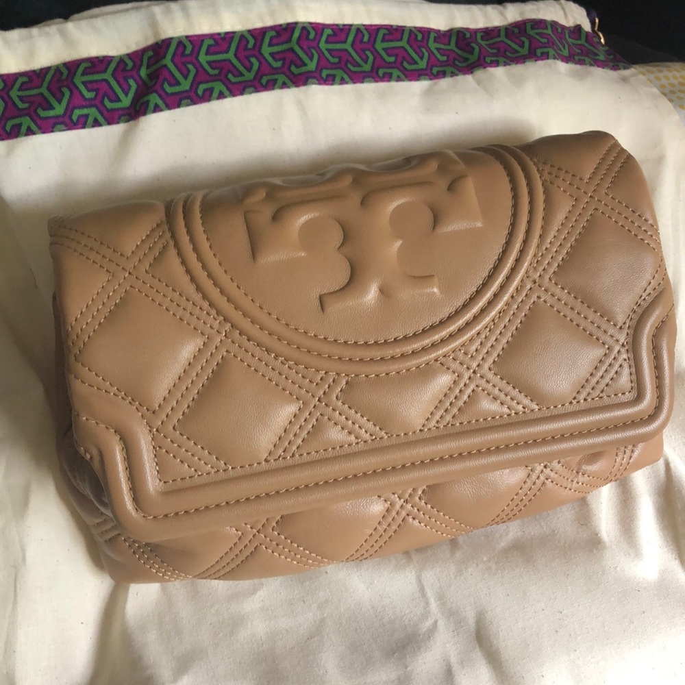 ⭐️Tory Burch clutch